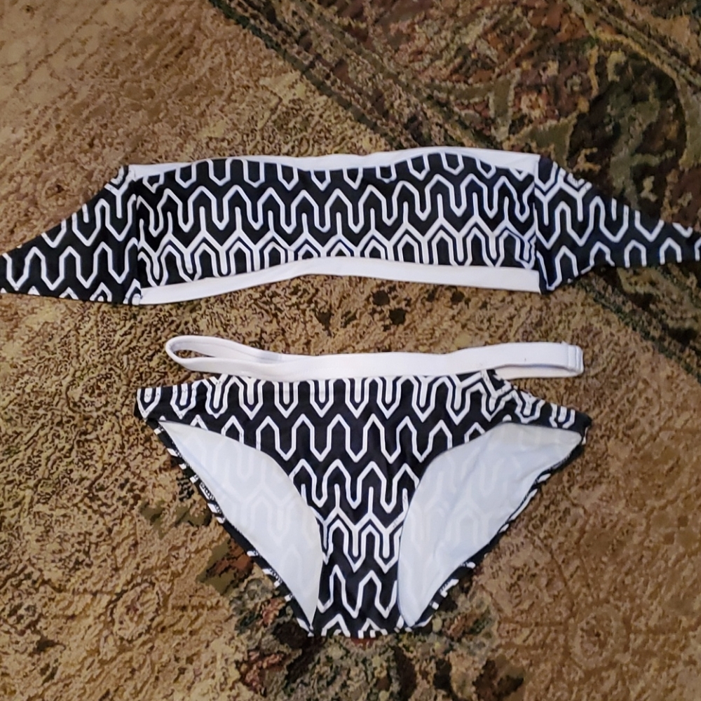 Black and White Bandeau Bikini
